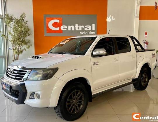 TOYOTA HILUX 3.0 SRV 4X4 CD 16V TURBO INTERCOOLER DIESEL 4P MANUAL TOYOTA HILUX 3.0 SRV 4X4 CD 16V TURBO INTERCOOLER DIESEL 4P MANUAL